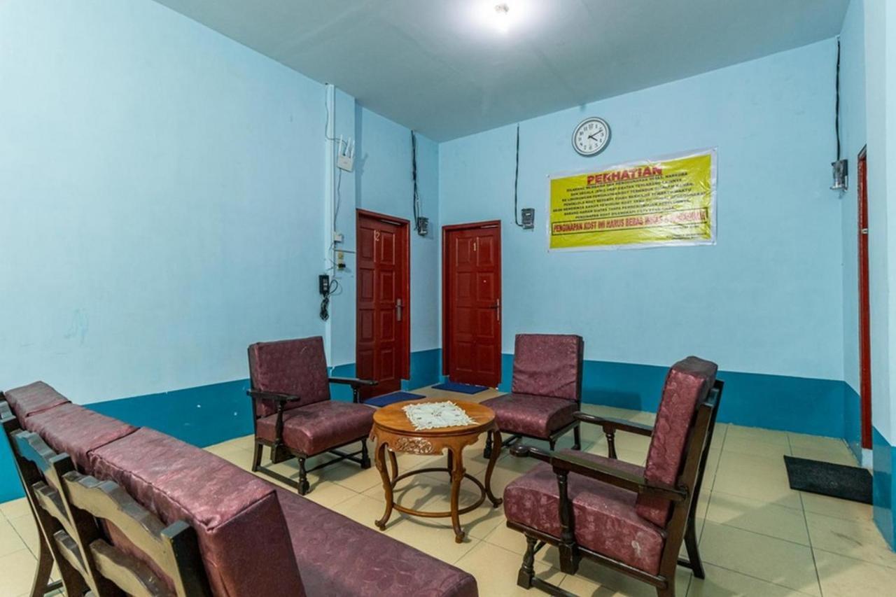 Reddoorz Syariah @ Jalan Setiabudi Medan 3 Екстериор снимка